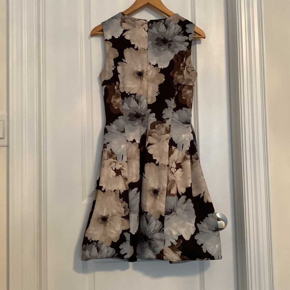 Calvin Klein Floral Sleeveless fitted Blue/black/white/tan Floral flare Dress